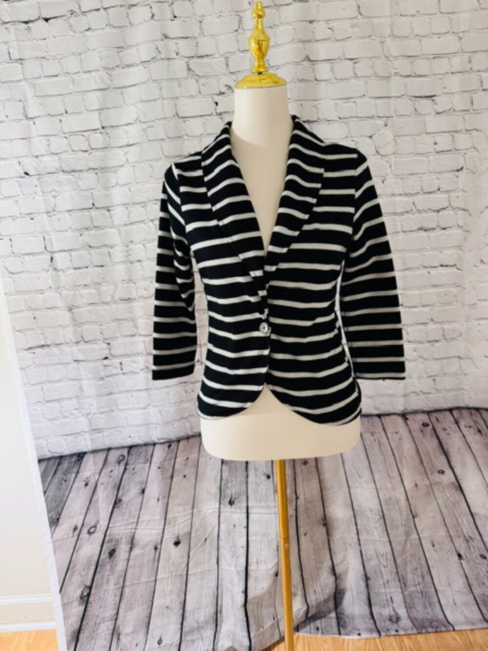 Eyeshadow Black White Striped Blazer with Sheer Floral Lace Back - Sz S - EUC